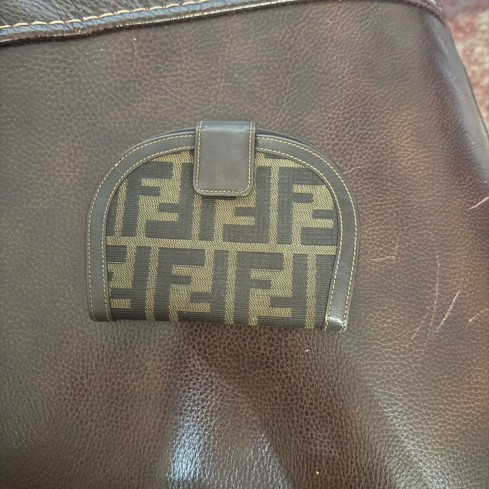 Vintage Authentic Fendi Wallet in great condition. Please see pics for details.